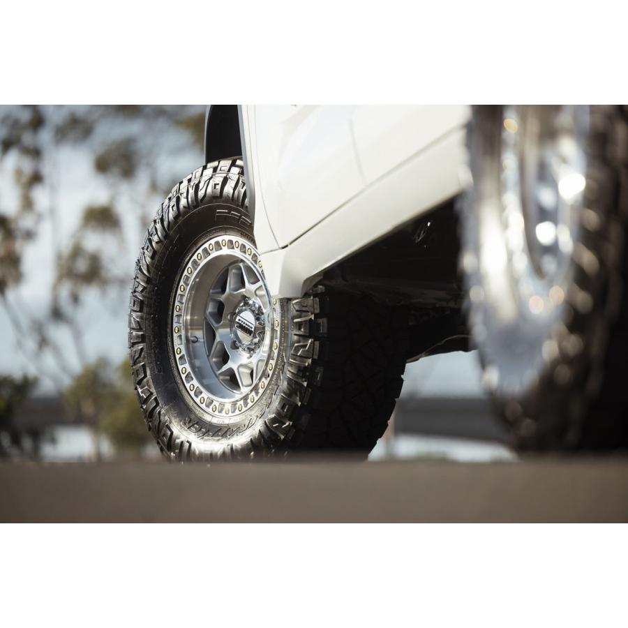 KMC 正規品]17インチ アルミホイール 1本 KM553 TORX グロスシルバー