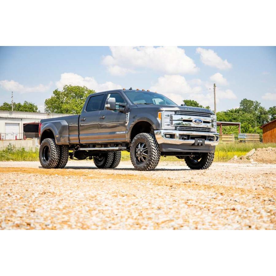 [ROUGH COUNTRY ラフカントリー] 4.5インチリフトアップキット Fドライブシャフトなし/M1ショック付き Ford フォード F350/55940の画像