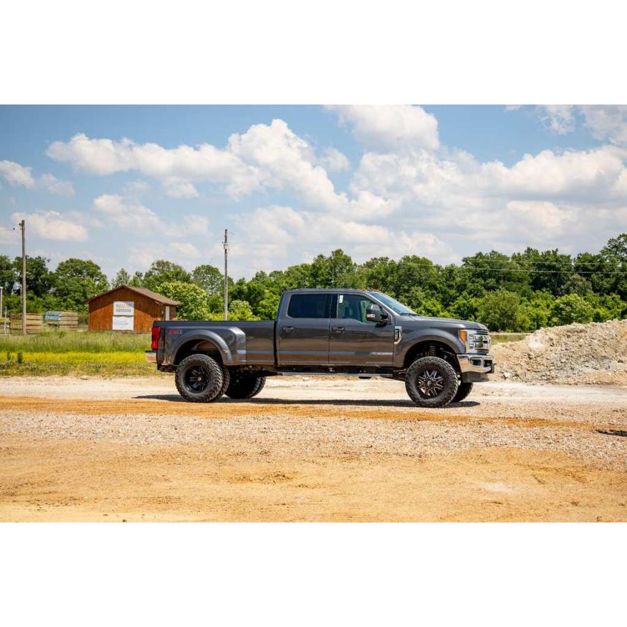 [ROUGH COUNTRY ラフカントリー] 4.5インチリフトアップキット Fドライブシャフトなし/M1ショック付き Ford フォード F350/55940の画像