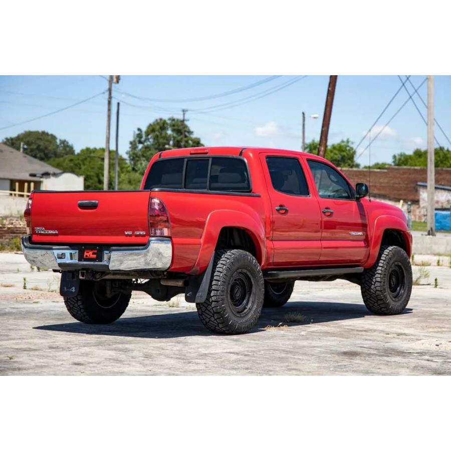[ROUGH COUNTRY ラフカントリー] 3.5インチリフトアップキット/サスキット リーフスプリング/M1ストラット付 USトヨタ Tacoma タコマ/74241の画像