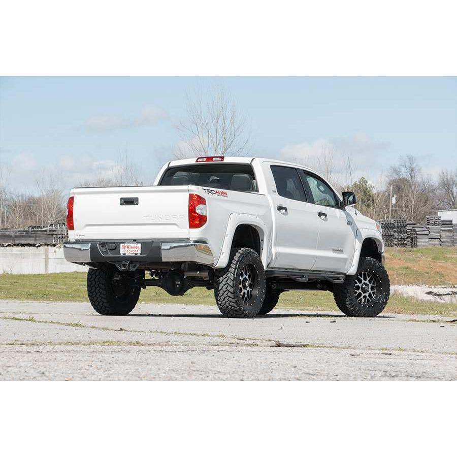 [ROUGH COUNTRY ラフカントリー] 6インチリフトアップキット/サスキット M1ストラット/リアショック付き USトヨタ タンドラ 4WD/75240の画像