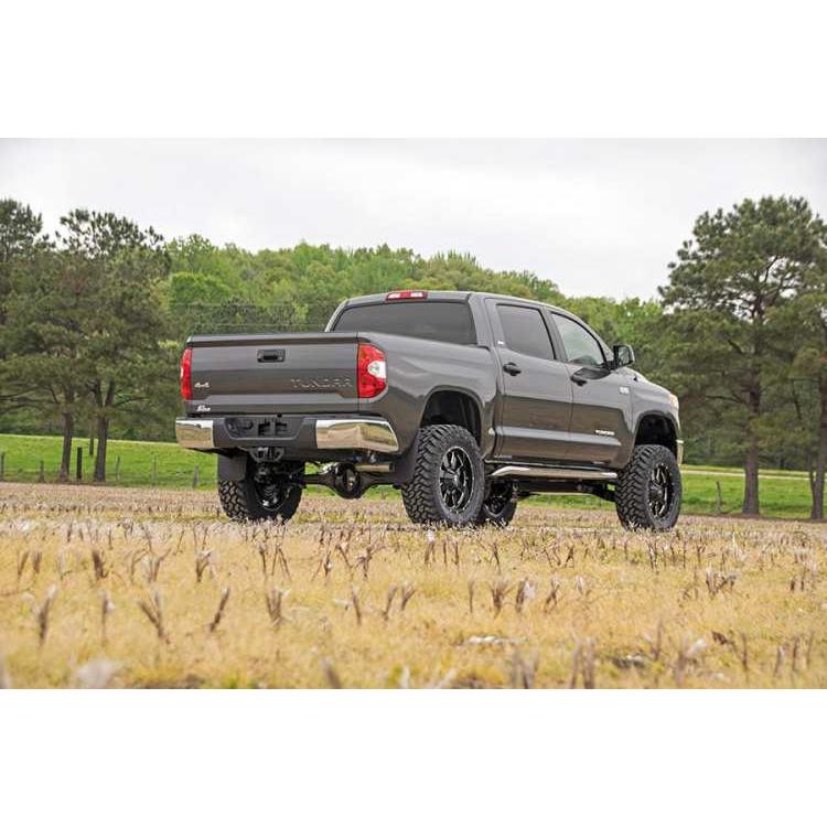 [ROUGH COUNTRY ラフカントリー] 6インチリフトアップキット/サスキット M1ストラット/リアショック付き USトヨタ タンドラ 4WD/75440の画像