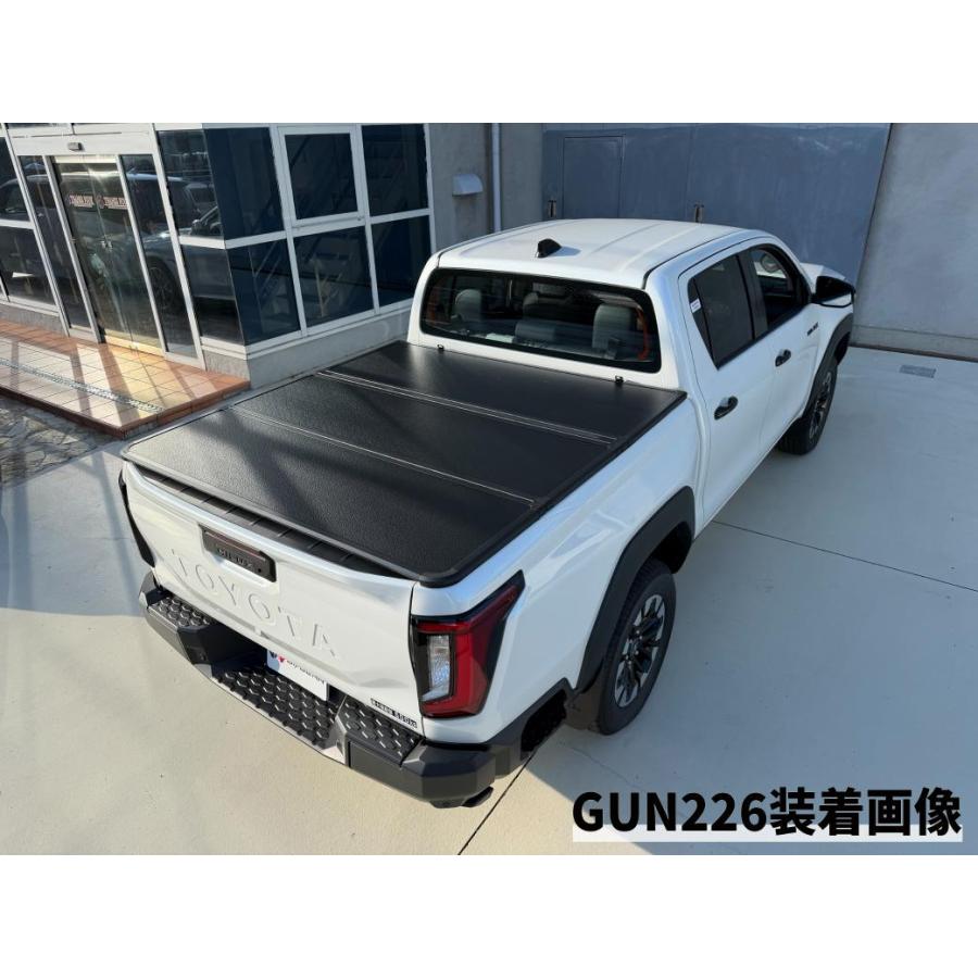 ハイラックス GI☆GEAR 3つ折りハードトノカバー 車種専用設計 アルミ