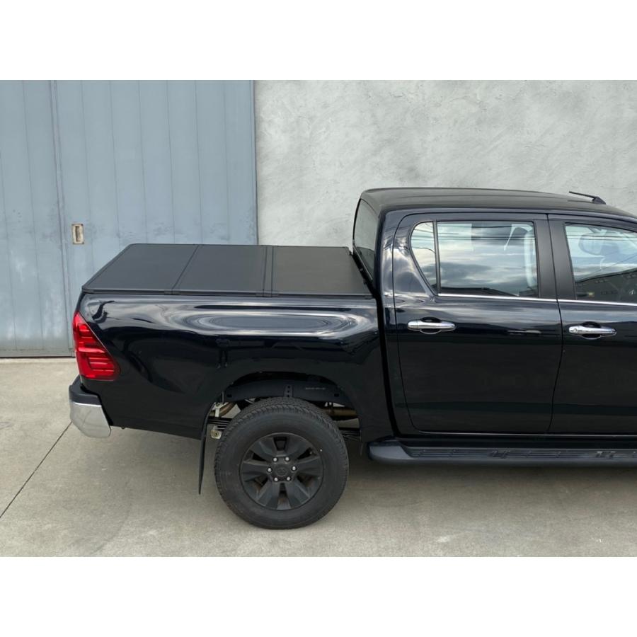 人気アイテム DOLONCOハードトノカバー 三つ折り paradigmシリーズ