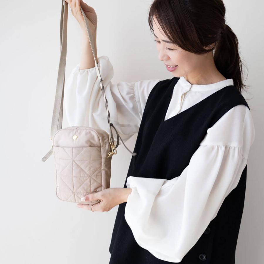 お財布機能付き ショルダーバッグ / mofmo モフモ 超軽量 DORACO doracoluv 神戸 ブランド 人気 日本製 人気 本革 ナイロン 斜めがけ |  | 01