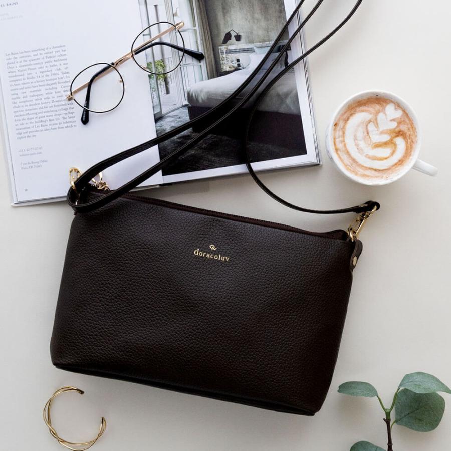 ショルダーポシェット　dopブラック レザー ミニショルダー ポシェット pom ポム 軽量 ママ 日本製