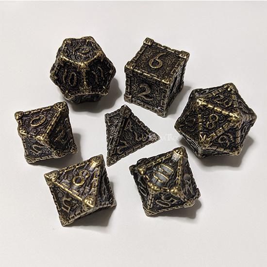 サイコロ ダイス ポイズンダガー メタルダイスセット 黄銅色 Udmeda02 サイコロ専門店ドラタコ ヤフー店 通販 Yahoo ショッピング