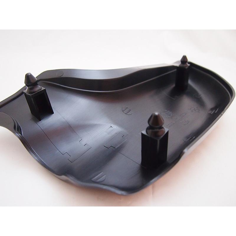 ゼファー750 Z2タイプスチールタンク用サイドカバー（右）　ドレミコレクション |  | 04