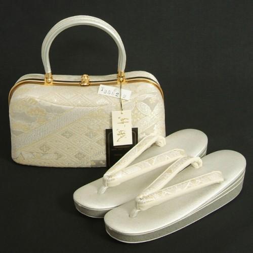 草履バッグセット　振袖　訪問着　留袖　紗織ブランド　パールシルバー　七宝有職文様　Lサイズ　二本手バック　パールトーン加工　三枚芯　日本製