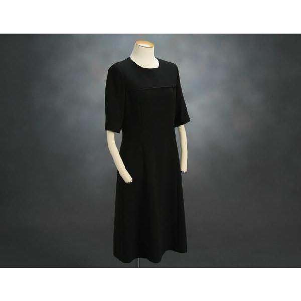 ブラックフォーマルスーツ　喪服　礼服　アウトレット品　アンサンブル２点セット　サイズ１３号　 | 京美 | 04