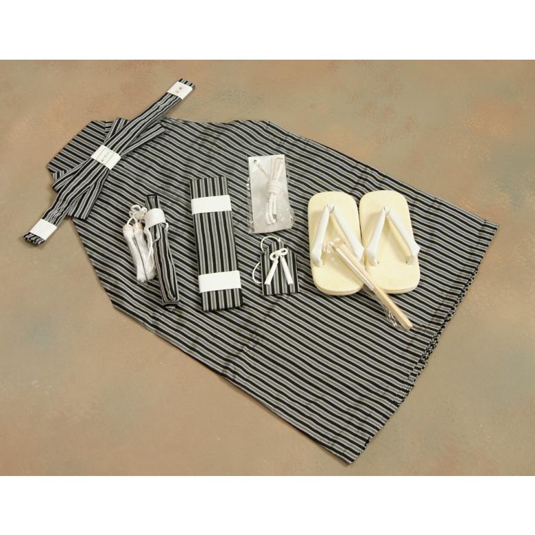 七五三 5歳 男の子 正絹 着物袴セット 男児 白地 鷹 几帳 金糸刺繍使い 黒縞正絹袴 地紋生地 １２点セット 足袋付きセット 日本製 | 京美 | 08