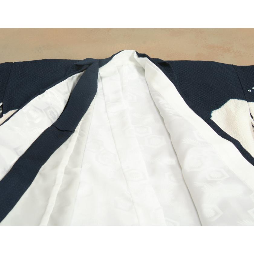 【新品 送料込み】 七五三 5歳 男の子 正絹 着物袴セット 総刺繍兜紺地正絹羽織着物 本絞り 黒縞正絹袴 12点セット 足袋付きセット 日本製 【BCD2768322992】(97200円)