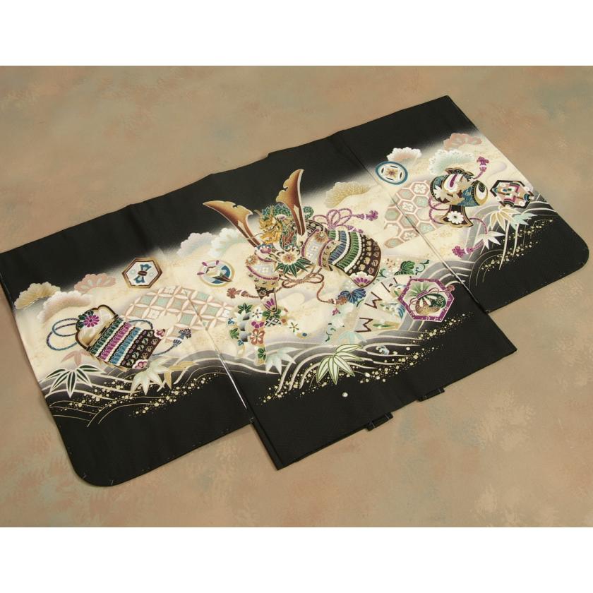 七五三 5歳 男の子 正絹 羽織単品 兜 宝尽くし 黒地ベージュ染め分け 刺繍使い 金彩 サヤ地紋 日本製 | 京美 | 01