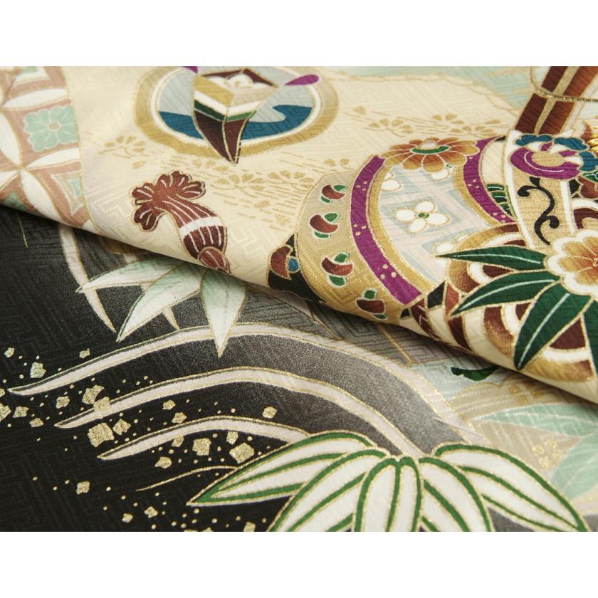 七五三 5歳 男の子 正絹 羽織単品 兜 宝尽くし 黒地ベージュ染め分け 刺繍使い 金彩 サヤ地紋 日本製 | 京美 | 04