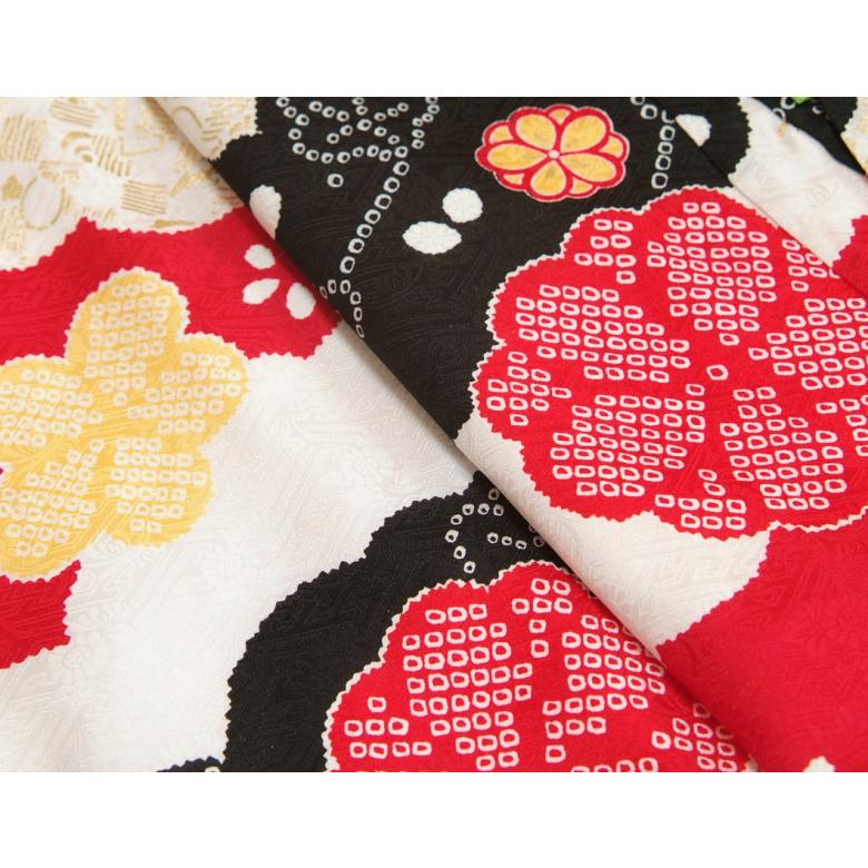 七五三 正絹 絹100％ 着物 7歳 着物フルセット 式部浪漫ブランド 赤 黒 疋田桜 金彩 金襴有職文様帯セット 足袋に腰紐など20点セット 日本製 | 京美 | 02