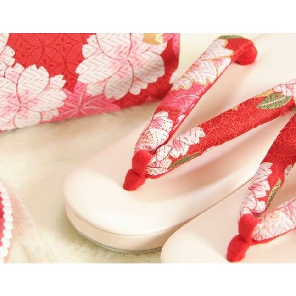 七五三 小物 着物用草履バッグ箱セコセット 筥迫セット ７歳用 赤色 八重桜柄 七宝地紋生地 バッグに草履の付いた６点セット 日本製 | 京美 | 02
