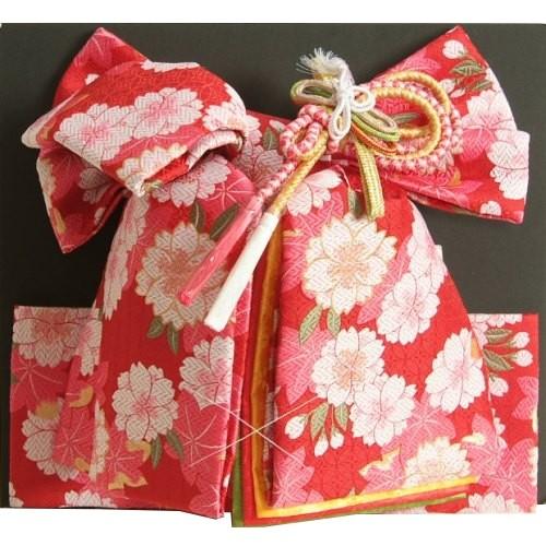 七五三着物用祝い帯　７歳用　赤地　八重桜柄　七宝地紋生地　重ね作り仕様　飾り紐付き　大サイズ　日本製