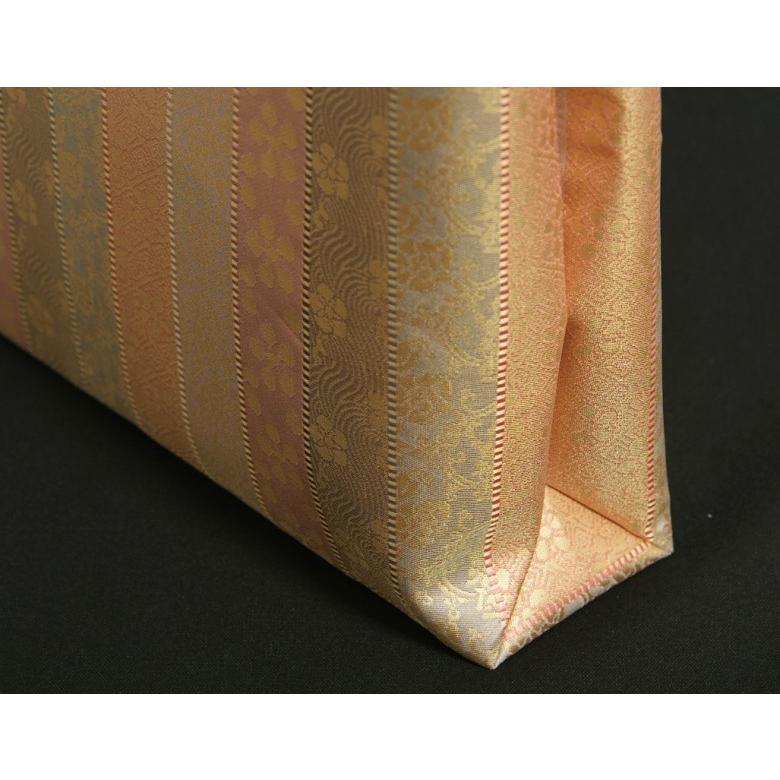 金襴バッグ　和洋兼用　礼装及びカジュアルスタイルのサブバッグ　縦型　縦紋文様　手提げタイプ　日本製 | ブランド登録なし | 02