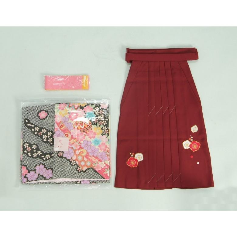 幼稚園　保育園　卒園袴着物４点セット　花ひめブランド　キッズサイズ　黒地総疋田柄　エンジ刺繍袴　ピンク黄色両面帯 | 京美 | 01