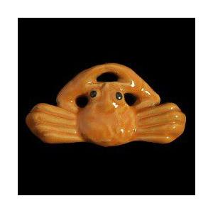 瀬戸赤津焼帯留め飾り　おもしろ帯留シリーズ　瀬戸物　陶器　かに　柿色　日本製　通常の帯〆でも使用可能な幅広金具使用