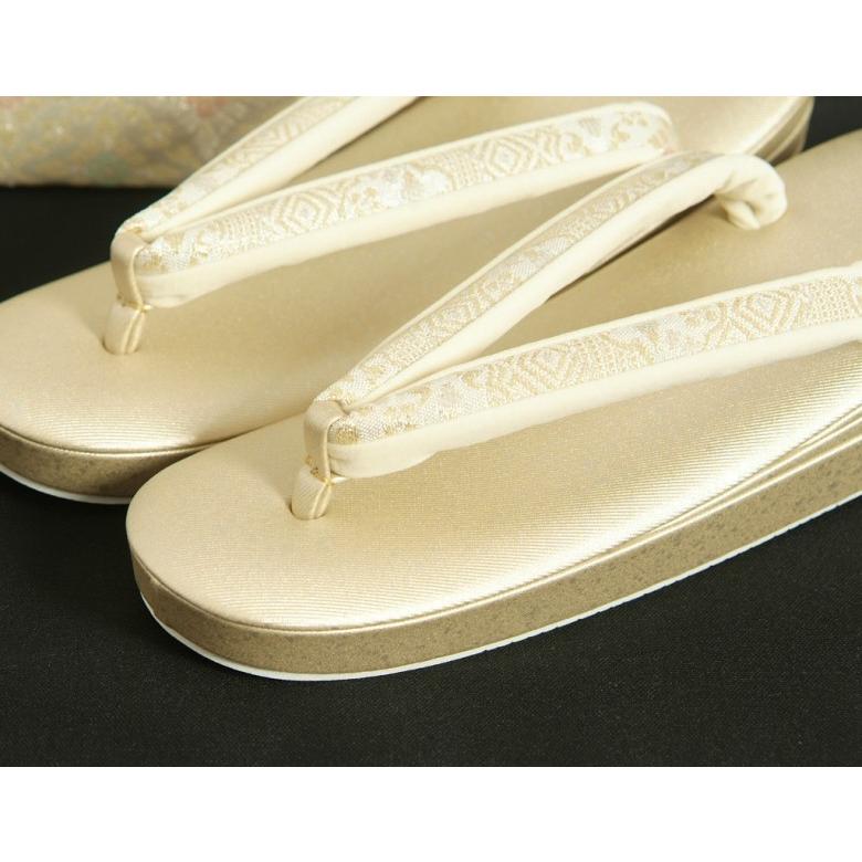 草履バッグセット　振袖　訪問着　留袖　紗織ブランド　パールゴールド　雲取重ね菱文様　Mサイズ　二本手バック　パールトーン加工　三枚芯　日本製 | ブランド登録なし | 01