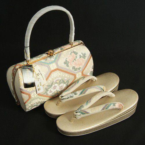 草履バッグセット　振袖　訪問着　紗織ブランド　西陣織正絹　シルバーベージュ　有職吉祥文様　パールトーン加工　Lサイズ　日本製