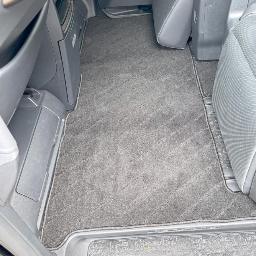 ※本日9時まで価格※トヨタ 40系アルファード純正ラグ　ベージュ（ライトグレー） 本日9時まで価格※トヨタ 40系アルファード純正ラグ ベージュ