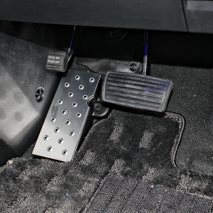 ステップワゴン Rg1 Rg2 Rg3 Rg4 アルミ フットレスト ペダルカバー 専用 足置き 運転席 カスタム パーツ 内装 Stepwgn Ft 3 0 Rg Dress Up Store 通販 Yahoo ショッピング