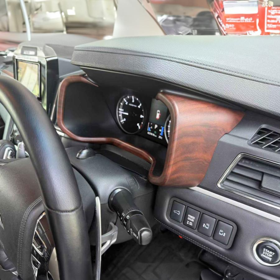 デリカD5 メーター パネル 木目調 ブラウン 純正近似色 サバ杢