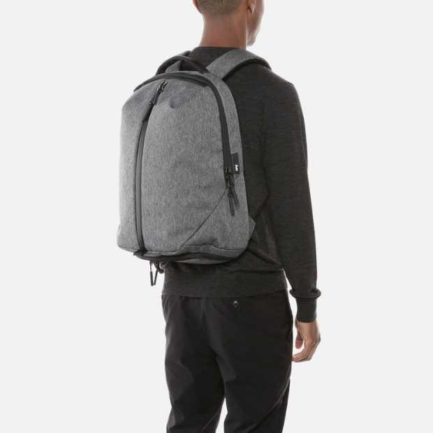 エアー リュック Aer バックパック B4対応 18.8L PC収納 フィットパック ACTIVE COLLECTION Fit Pack 2 通勤 通学 AER-12002 爆買 | Aer