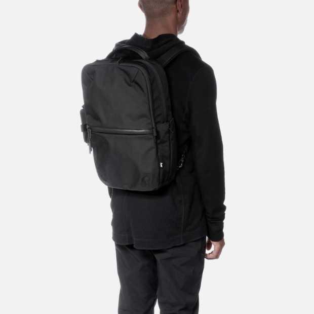 エアー リュック Aer バックパック 19L B4対応 フライトパック TRAVEL COLLECTION Flight Pack 2 通勤 通学 出張 AER-21010 爆買 | Aer