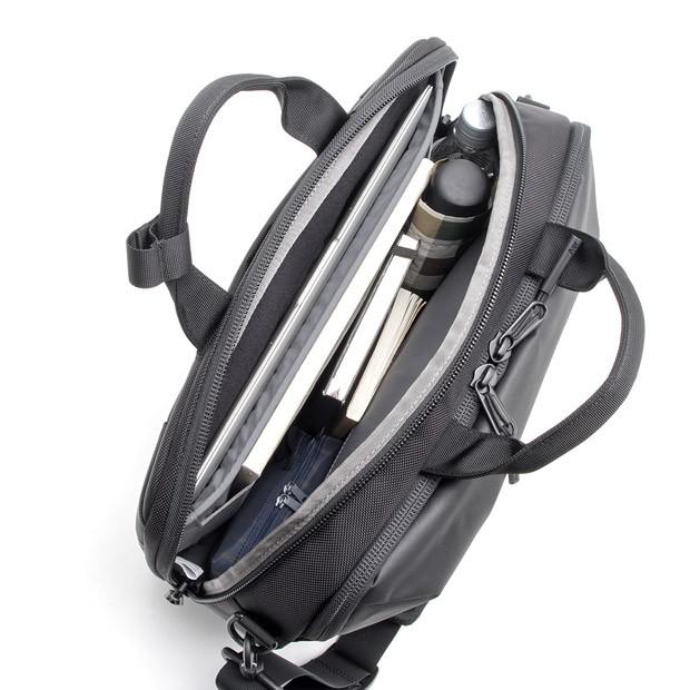 美品　Aer エアー 2WAY ブリーフケース　通勤にも通学にも便利 Aer（エアー） ビジネスバッグ ブリーフケース 13L A4対応 自立 撥水