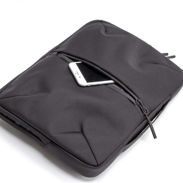 Aer（エアー） Aer PCケース 16インチ 撥水 A4 クラッチバッグ ラップ