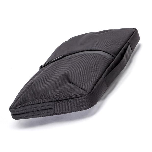 Aer エアー PCケース 16インチ 撥水 A4 クラッチバッグ ラップ