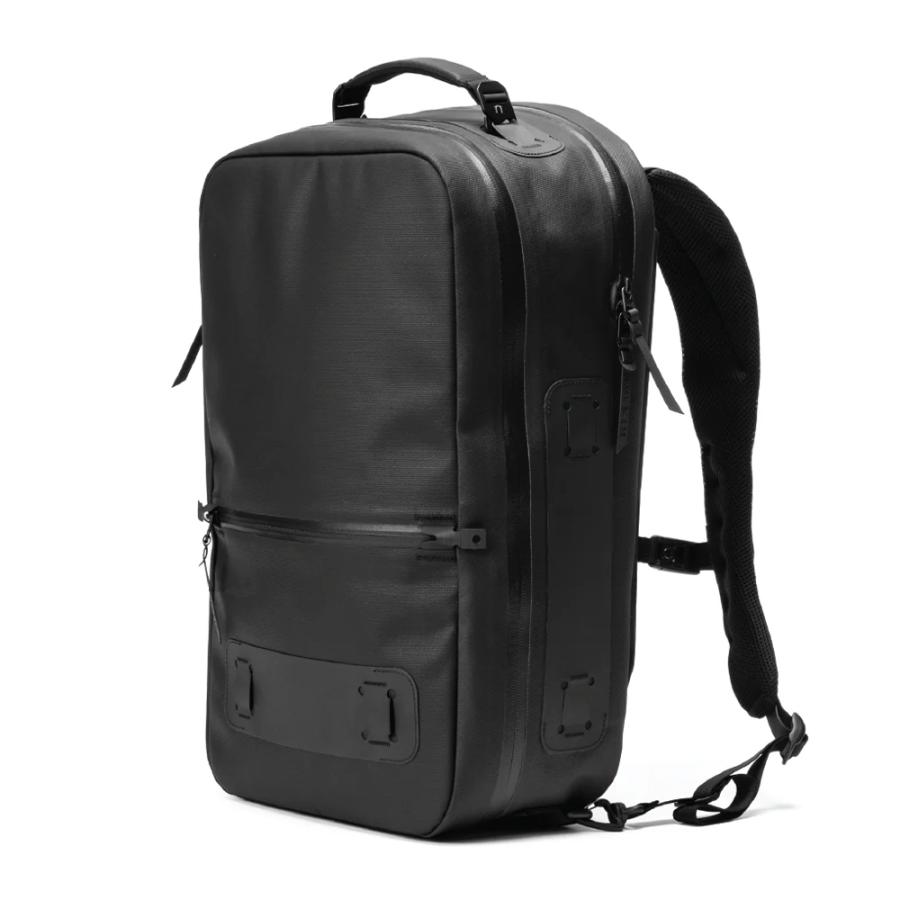 バッグ BLACK EMBER CITADEL R2 Review: Black Ember Citadel R2 Backpack | HiConsumption