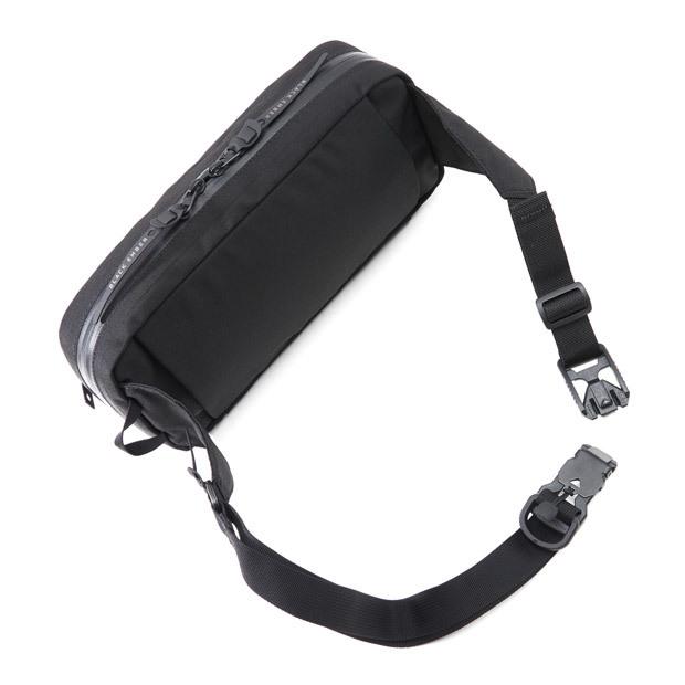 BLACK EMBER（ブラックエンバー） TKS ボディバッグ 2.5L 防水
