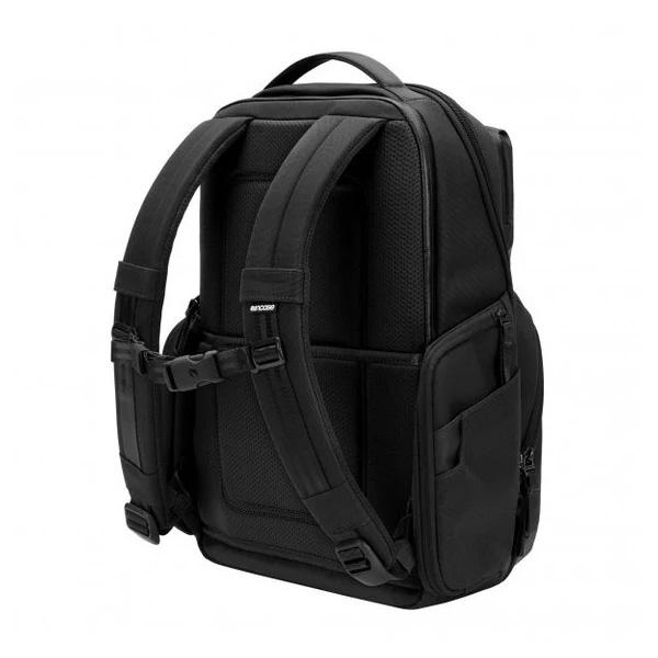incase（インケース） リュック A.R.C. Commuter Pack -Black