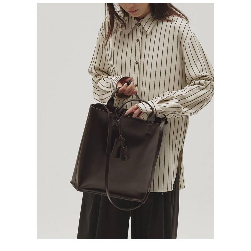 【予約販売】TODAYFUL 2025Prefall トゥデイフル バッグ Useful Leather Bag (L) ユースフルレザーバッグL 一部12月上旬〜下旬予約の画像