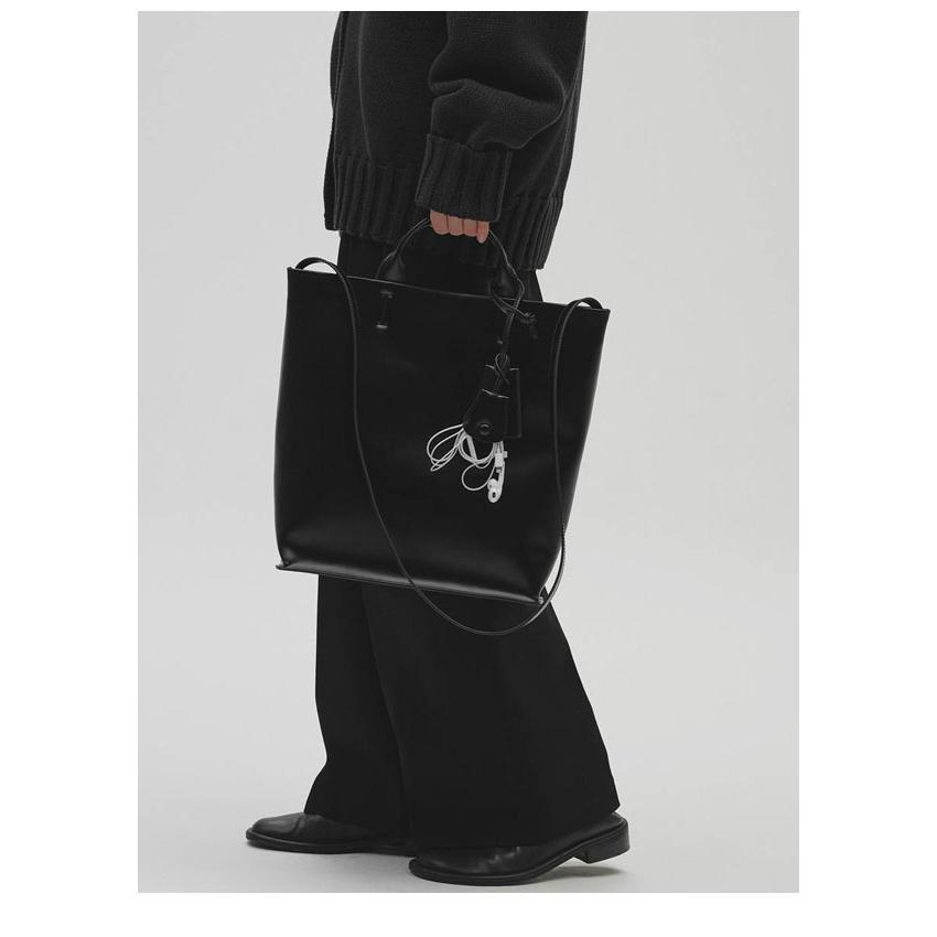 【予約販売】TODAYFUL 2025Prefall トゥデイフル バッグ Useful Leather Bag (L) ユースフルレザーバッグL 一部12月上旬〜下旬予約の画像