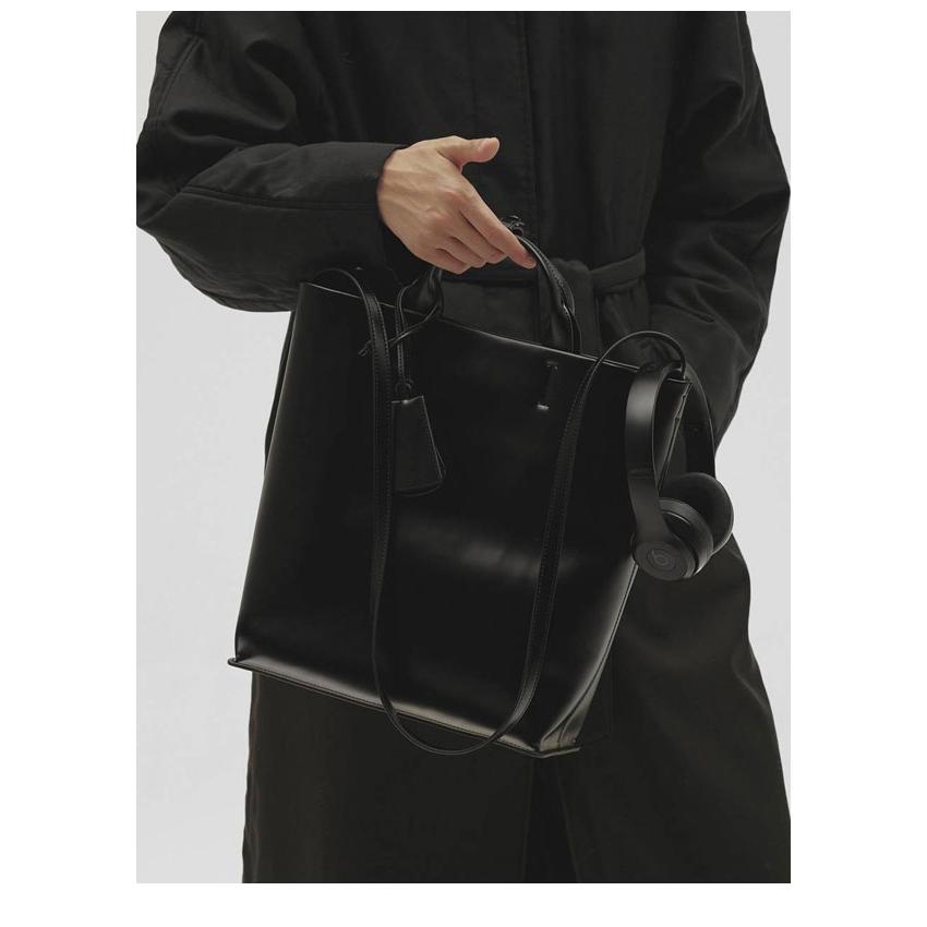 【予約販売】TODAYFUL 2025Prefall トゥデイフル バッグ Useful Leather Bag (L) ユースフルレザーバッグL 一部12月上旬〜下旬予約の画像