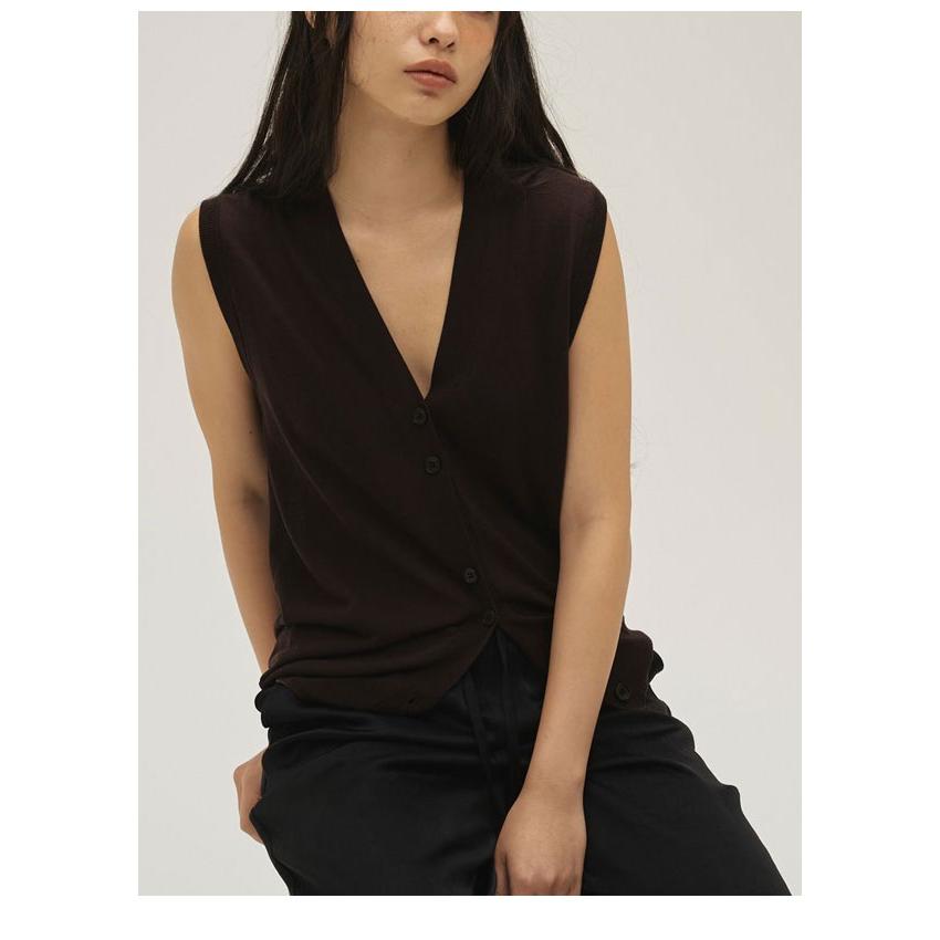 トゥデイフル TODAYFUL 2026springsummer トップス Tencelsilk Knit Vest テンシルシルクニットベスト ミドル丈 ノースリーブ 12610517 26春夏の画像