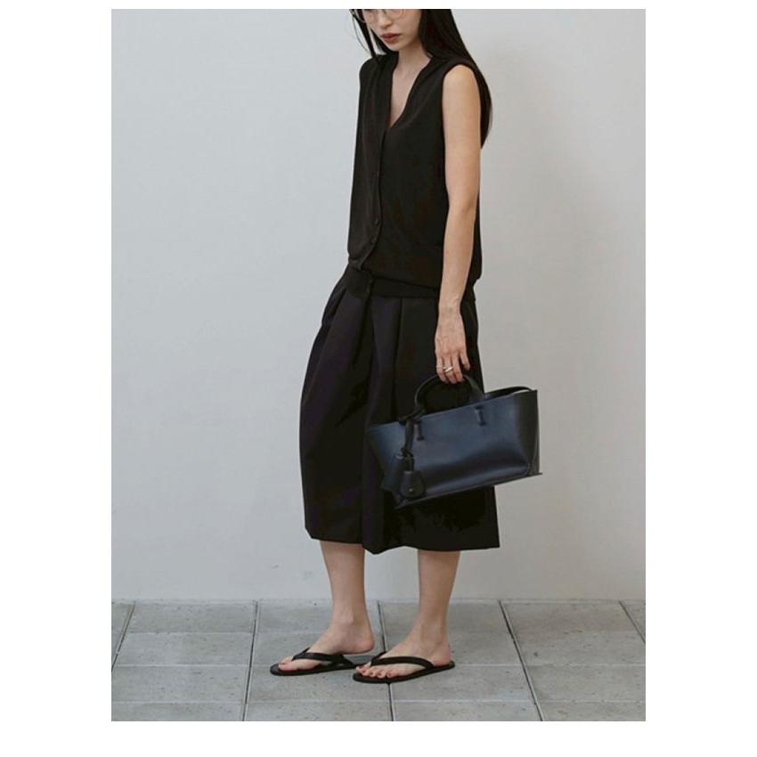 トゥデイフル TODAYFUL 2026springsummer トップス Tencelsilk Knit Vest テンシルシルクニットベスト ミドル丈 ノースリーブ 12610517 26春夏の画像