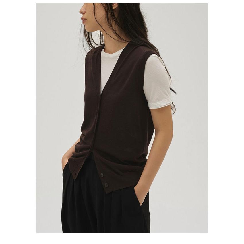 トゥデイフル TODAYFUL 2026springsummer トップス Tencelsilk Knit Vest テンシルシルクニットベスト ミドル丈 ノースリーブ 12610517 26春夏の画像