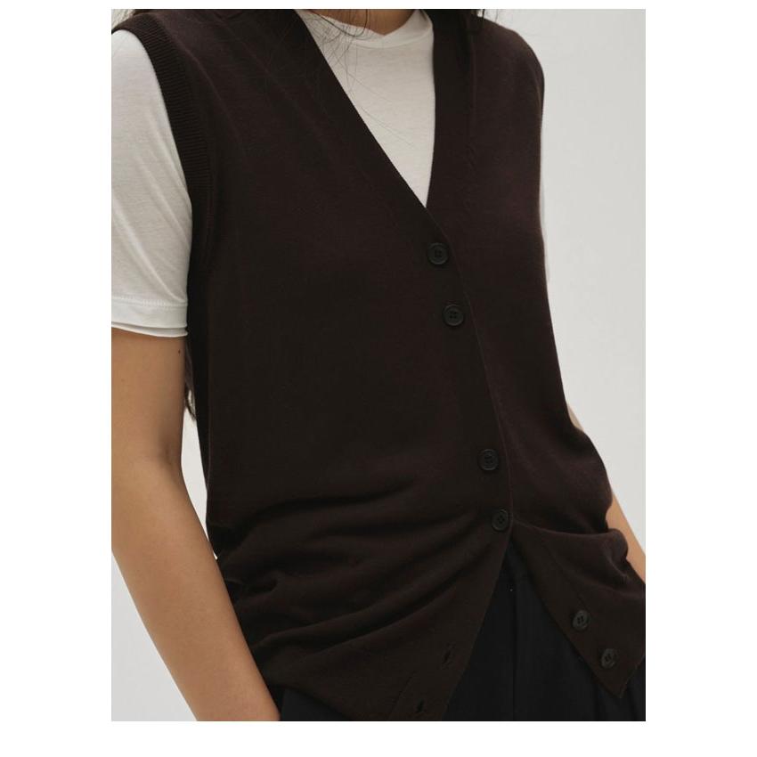 トゥデイフル TODAYFUL 2026springsummer トップス Tencelsilk Knit Vest テンシルシルクニットベスト ミドル丈 ノースリーブ 12610517 26春夏の画像