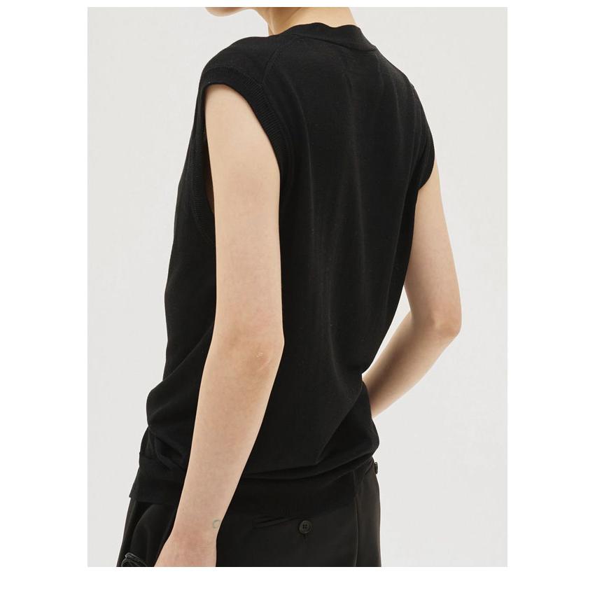 トゥデイフル TODAYFUL 2026springsummer トップス Tencelsilk Knit Vest テンシルシルクニットベスト ミドル丈 ノースリーブ 12610517 26春夏の画像