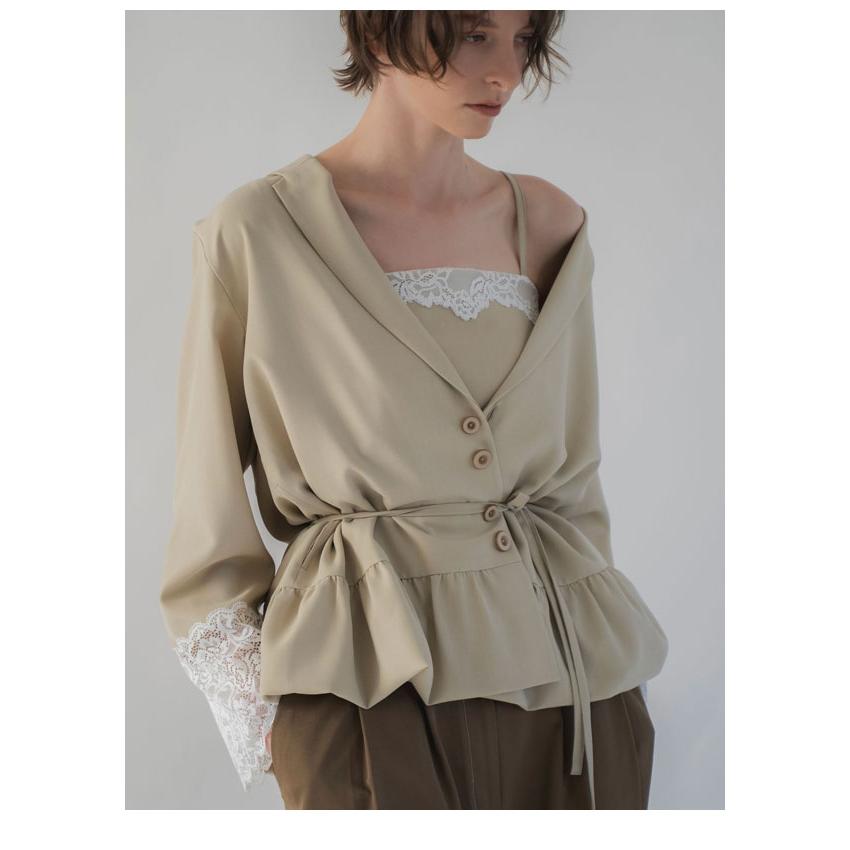新作10%OFF ウィルフリー WILLFULLY アウター cuffs lace hem balloon frill JK 袖口レース裾バルーンフリルジャケットの画像