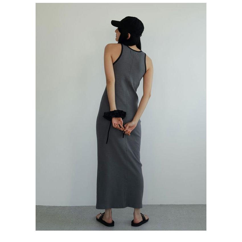 ARCHIVIO ブラック ノースリーブ ワンピース&サンバイザー