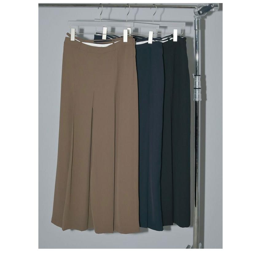 新品　タグ付き　anuke Tuck Long Skirt 新品 タグ付き anuke Tuck Long Skirt anuke 】Tuck Long Skirt