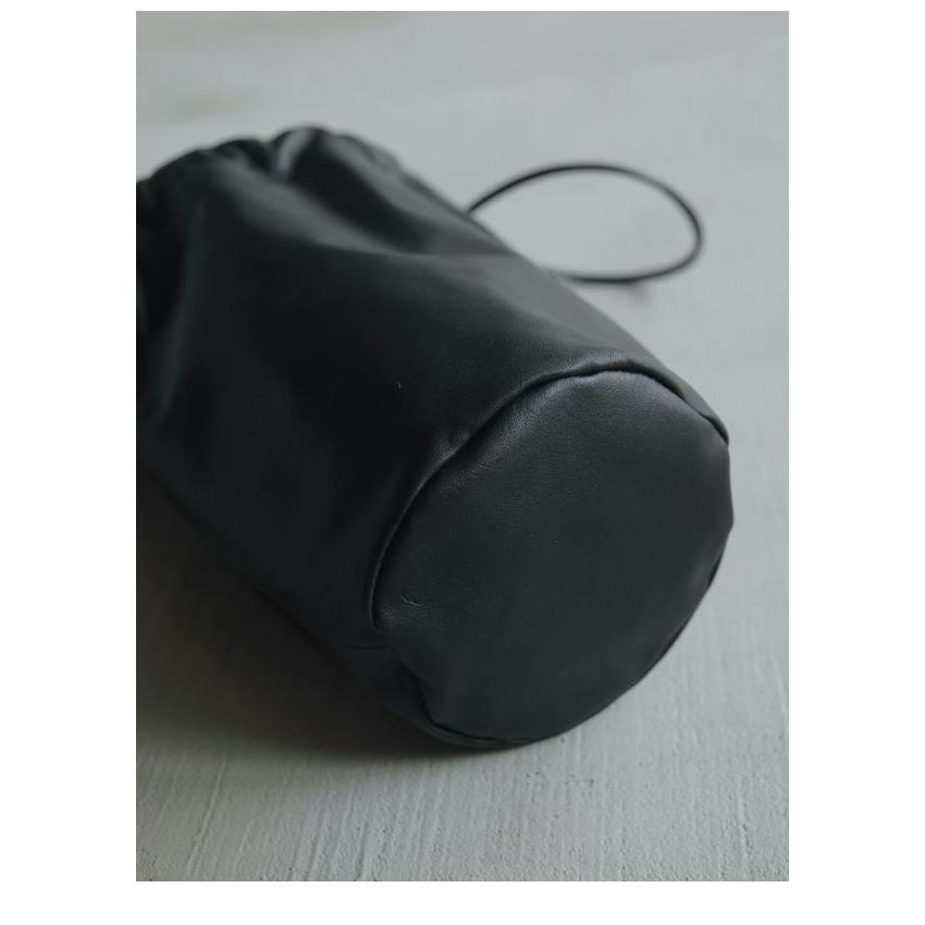 anuke アンヌーク 2025SpringSummer バッグ Leather Tube Bag anuke アンヌーク 2025SpringSummer バッグ Leather Tube Bag