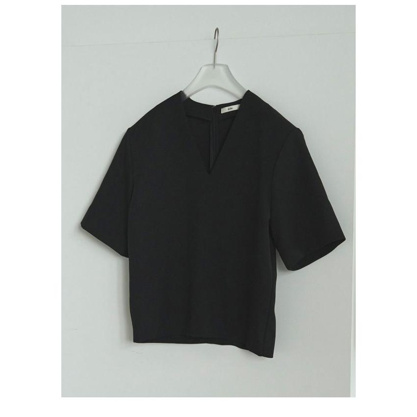 anuke（アンヌーク） anuke 2025FallWinter トップス Powershoulder